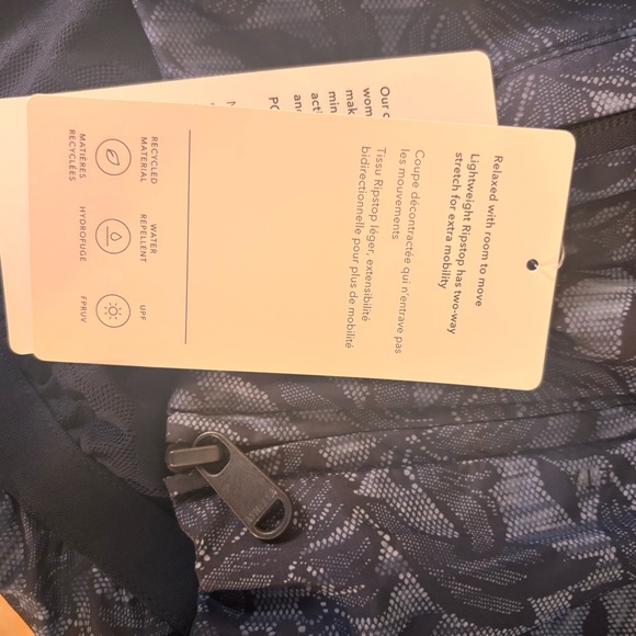 NWT $149 Athleta Large Eternal Bloom Cottage Blue Sightseer Lace Jacket #986271 - Picture 13 of 15